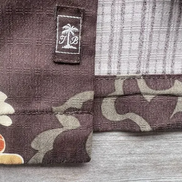 Tommy Bahama Mens Brown Floral Silk‎ Short Sleeve Hawaiian Button-Down Shirt XL - Picture 6 of 10